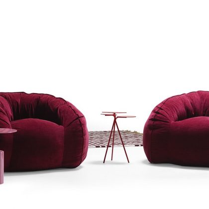 Hug armchair - fotolii moderne, mobila lux